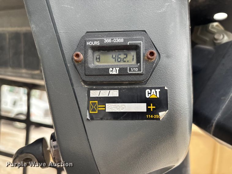image for item FK2506 2004 Caterpillar 216 skid steer loader