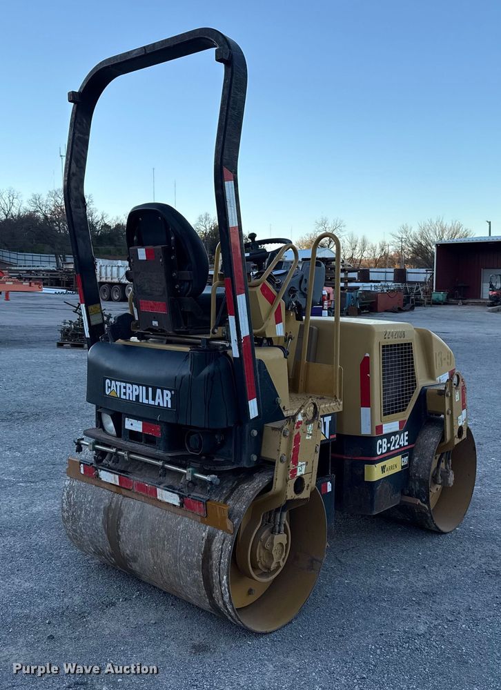 COMPACTADOR 2006 CATERPILLAR CB224E