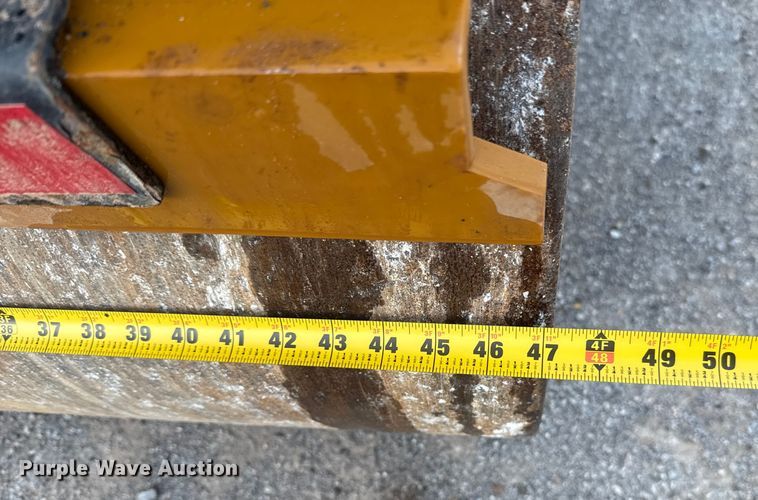 image for item HI9361 2006 Caterpillar CB-224E double drum vibratory roller