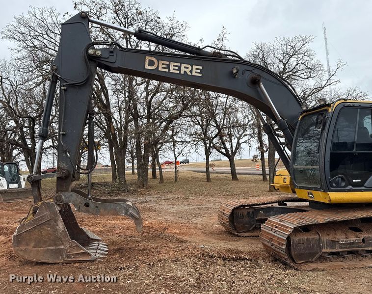 image for item HI9386 2014 John Deere 210G LC excavator