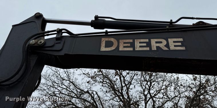 image for item HI9386 2014 John Deere 210G LC excavator