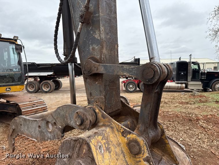 image for item HI9386 2014 John Deere 210G LC excavator