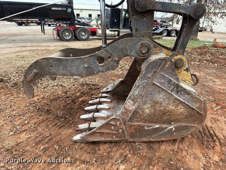 image for item HI9386 2014 John Deere 210G LC excavator