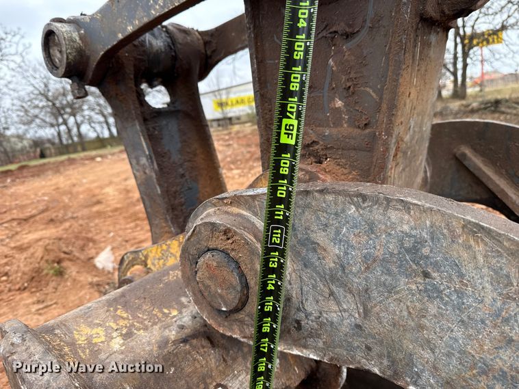 image for item HI9386 2014 John Deere 210G LC excavator