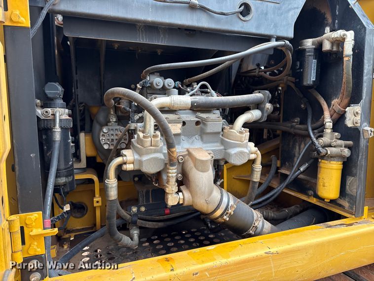 image for item HI9386 2014 John Deere 210G LC excavator