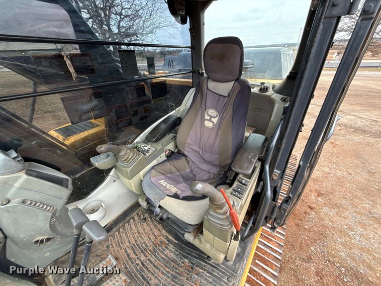 image for item HI9386 2014 John Deere 210G LC excavator