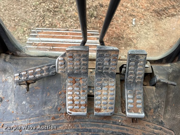 image for item HI9386 2014 John Deere 210G LC excavator