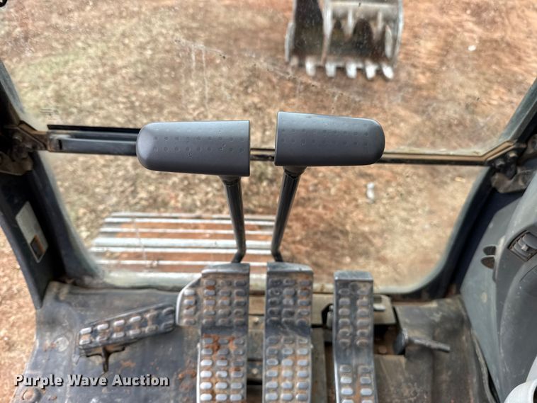 image for item HI9386 2014 John Deere 210G LC excavator