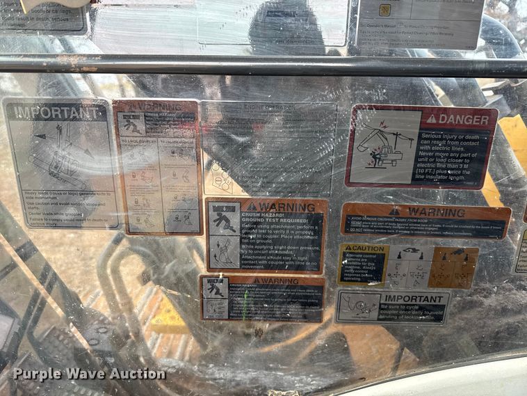 image for item HI9386 2014 John Deere 210G LC excavator