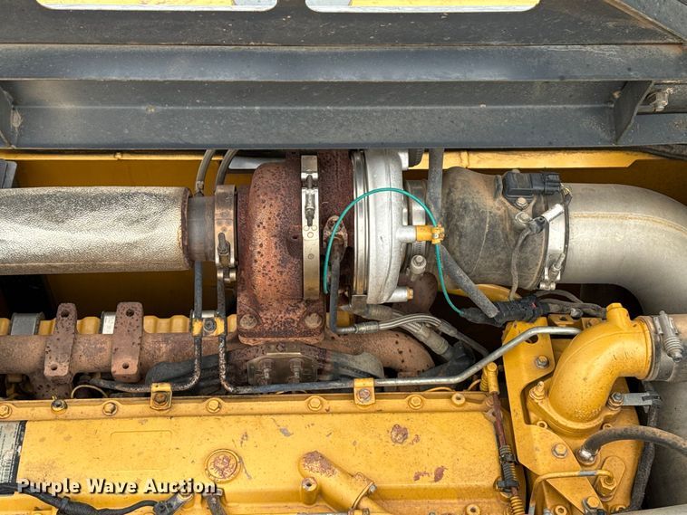 image for item HI9386 2014 John Deere 210G LC excavator