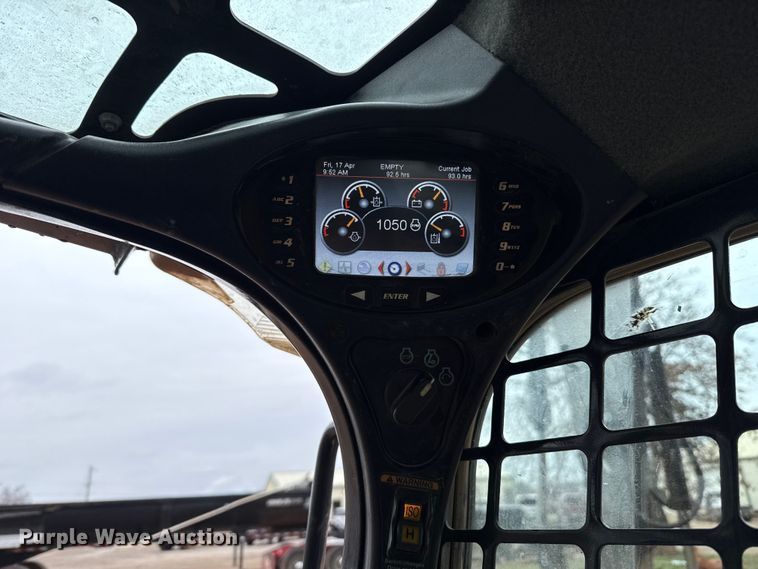 image for item HI9387 2021 Bobcat T870 tracked skid steer loader