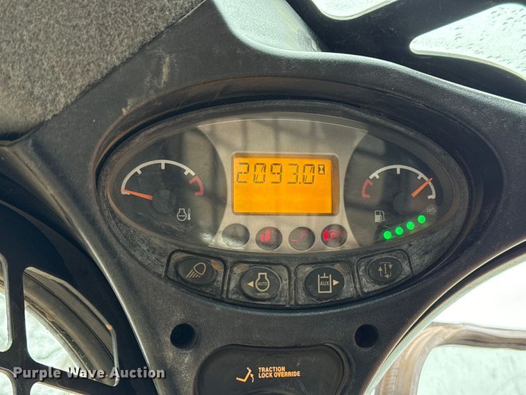 image for item HI9387 2021 Bobcat T870 tracked skid steer loader