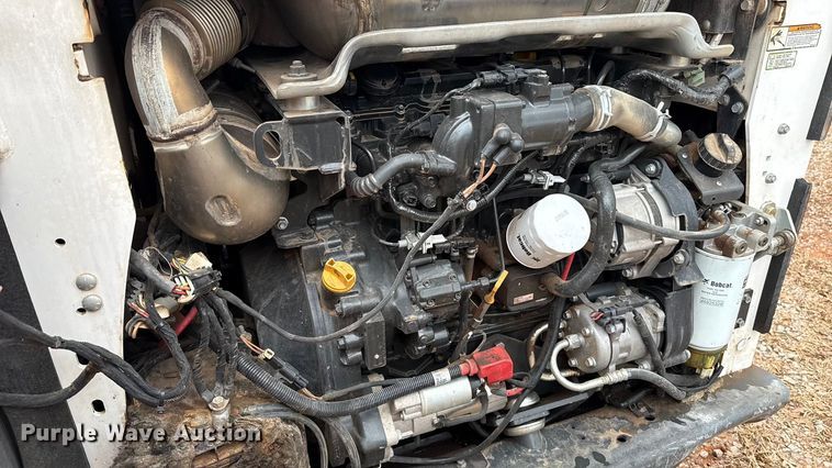 image for item HI9387 2021 Bobcat T870 tracked skid steer loader