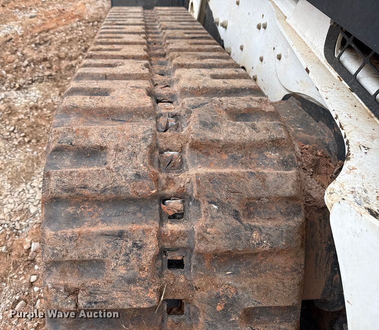 image for item HI9387 2021 Bobcat T870 tracked skid steer loader