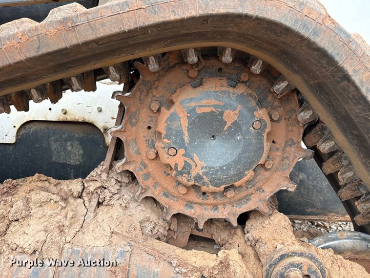 image for item HI9387 2021 Bobcat T870 tracked skid steer loader