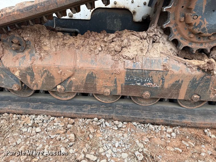 image for item HI9387 2021 Bobcat T870 tracked skid steer loader