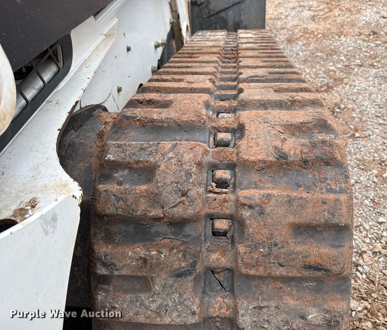 image for item HI9387 2021 Bobcat T870 tracked skid steer loader