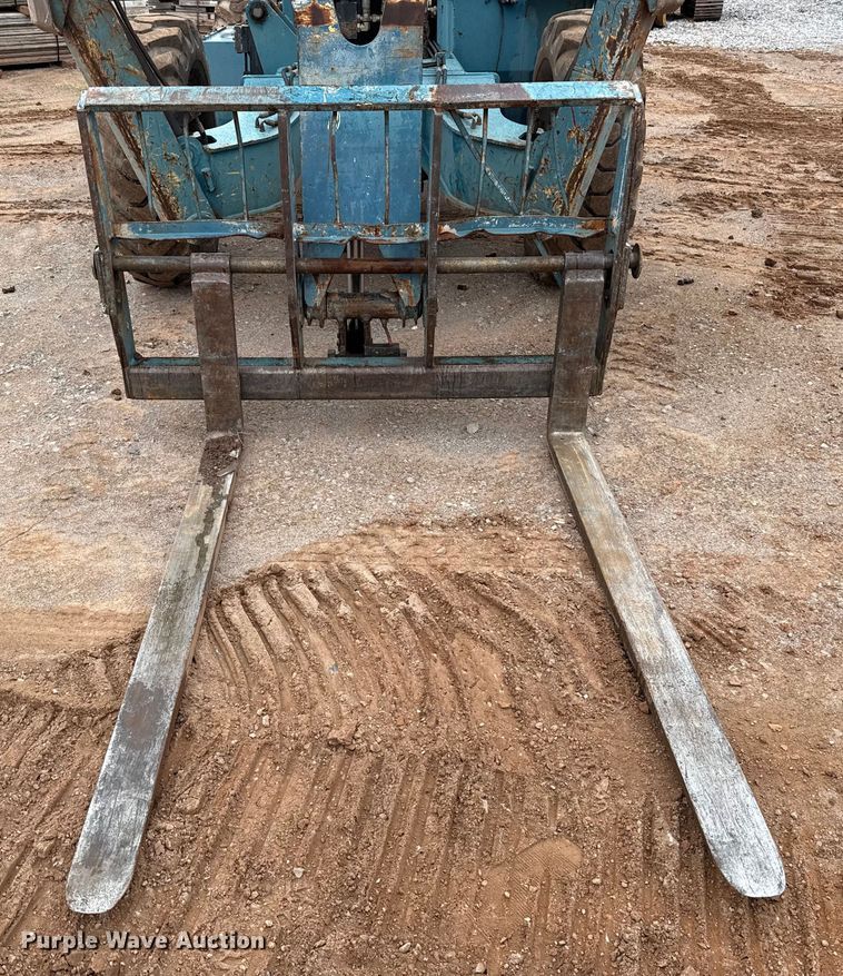 image for item HI9388 2004 Gradall 544D-10 telehandler