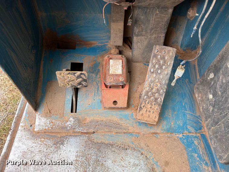 image for item HI9388 2004 Gradall 544D-10 telehandler