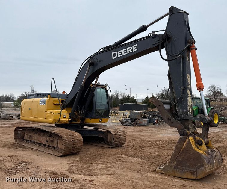 EXCAVADORA 2015 JOHN DEERE 210GLC