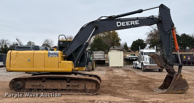 EXCAVADORA 2015 JOHN DEERE 210GLC