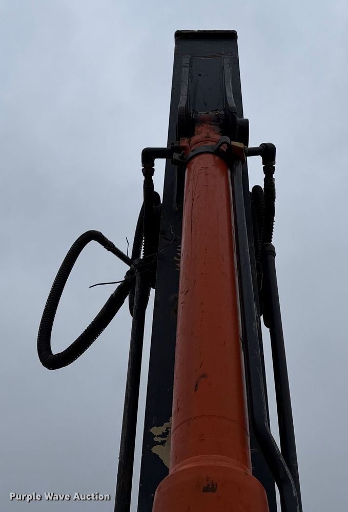 image for item HI9389 2015 John Deere 210G LC excavator