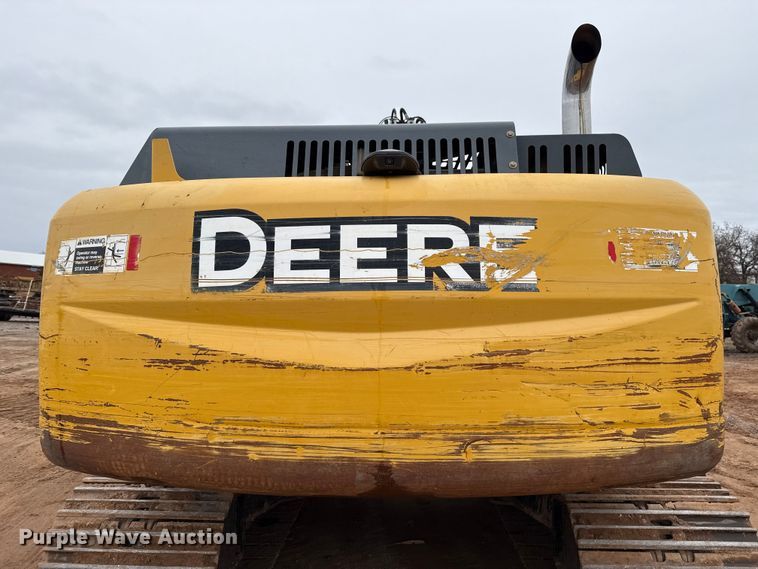 image for item HI9389 2015 John Deere 210G LC excavator