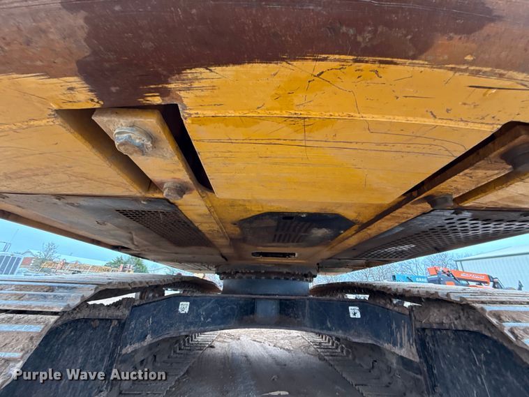 image for item HI9389 2015 John Deere 210G LC excavator