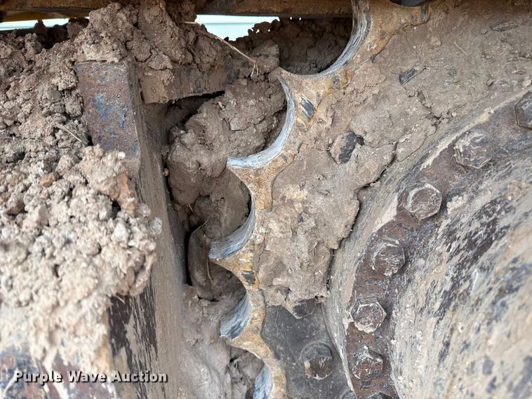 image for item HI9389 2015 John Deere 210G LC excavator