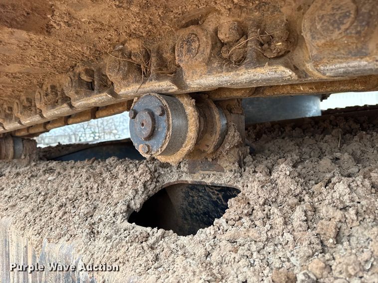 image for item HI9389 2015 John Deere 210G LC excavator