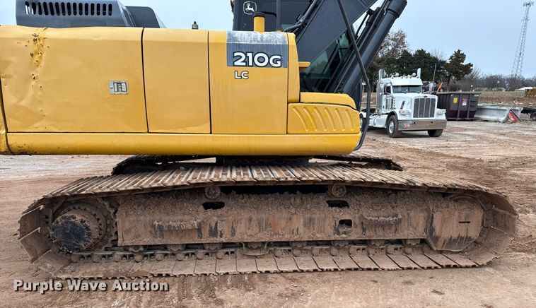 image for item HI9389 2015 John Deere 210G LC excavator