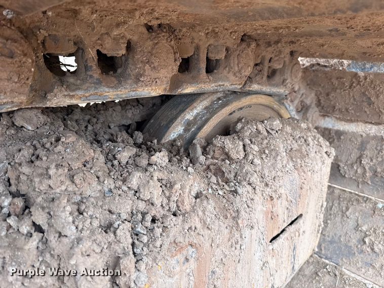 image for item HI9389 2015 John Deere 210G LC excavator