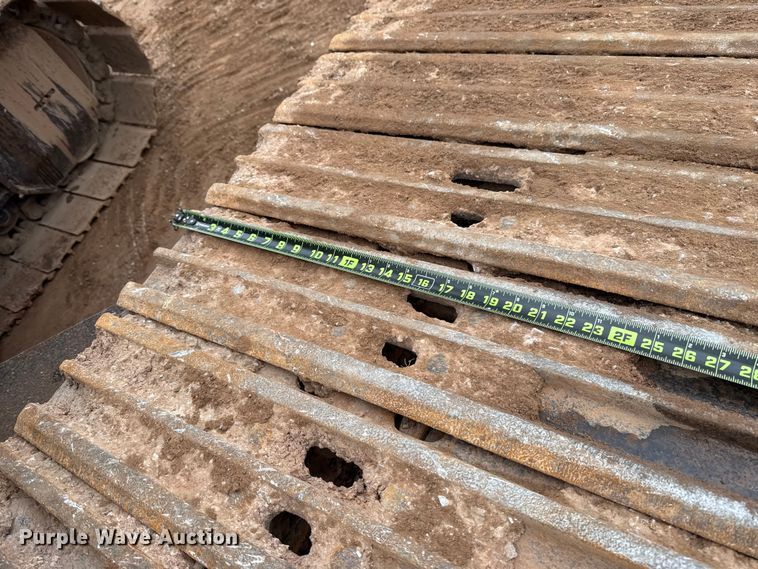 image for item HI9389 2015 John Deere 210G LC excavator