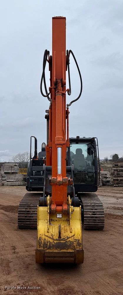 EXCAVADORA 2021 HITACHI ZX160LC6N