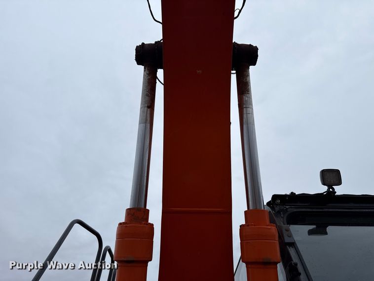 image for item HI9390 2021 Hitachi ZX160LC-6N excavator