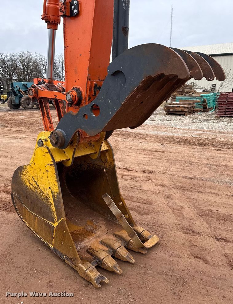 image for item HI9390 2021 Hitachi ZX160LC-6N excavator