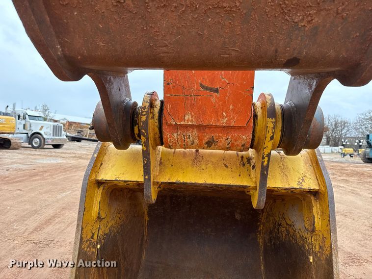 image for item HI9390 2021 Hitachi ZX160LC-6N excavator