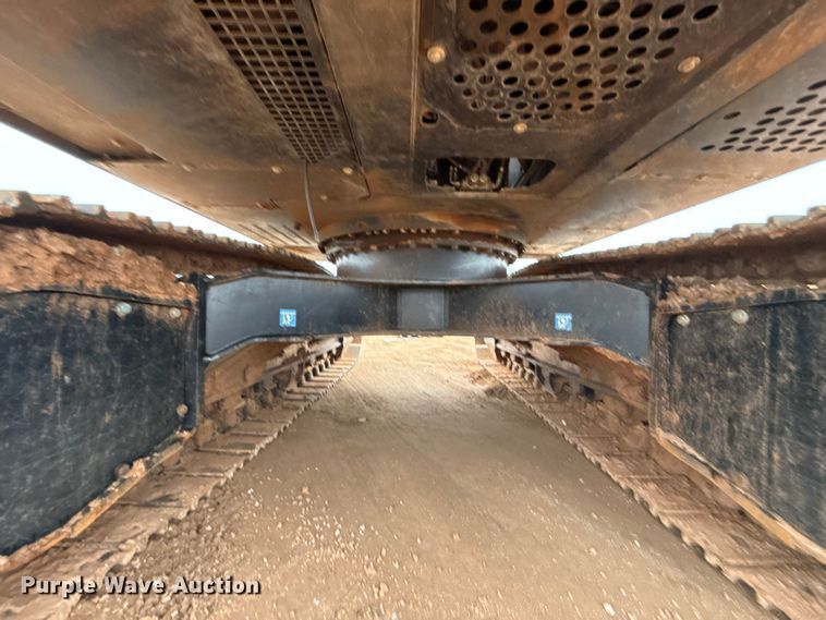 image for item HI9390 2021 Hitachi ZX160LC-6N excavator