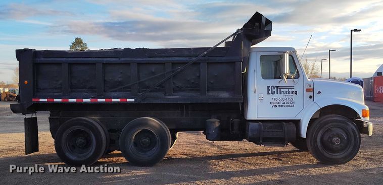 image for item IH9363 1998 International 4900 dump truck