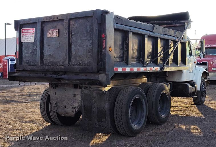 image for item IH9363 1998 International 4900 dump truck