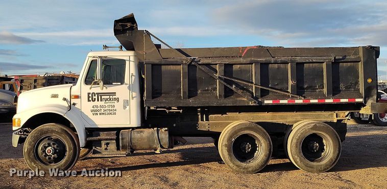 image for item IH9363 1998 International 4900 dump truck