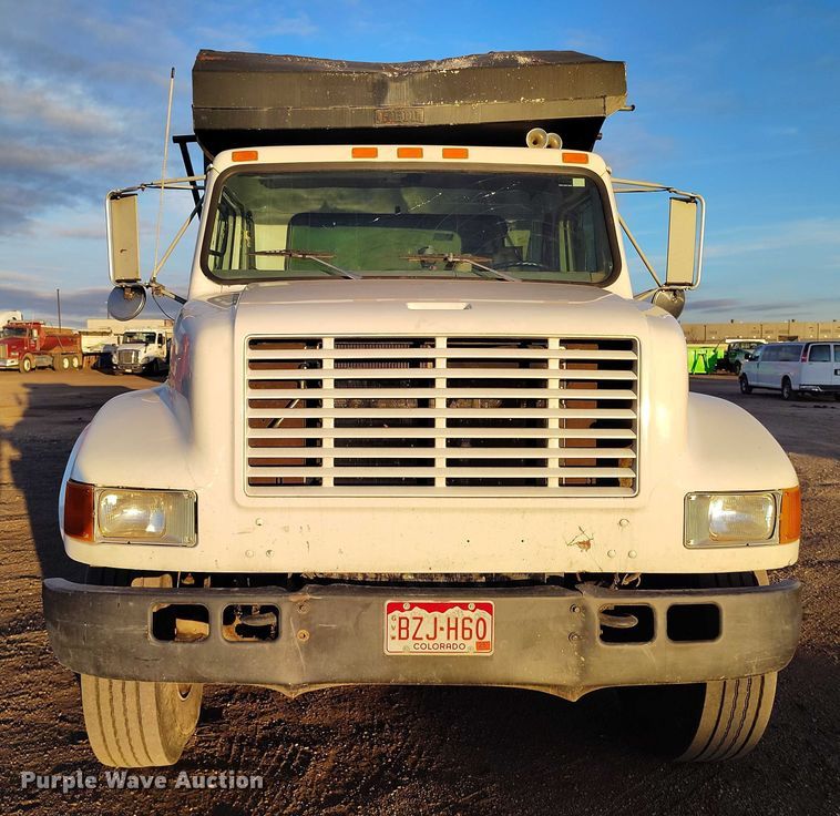 image for item IH9363 1998 International 4900 dump truck