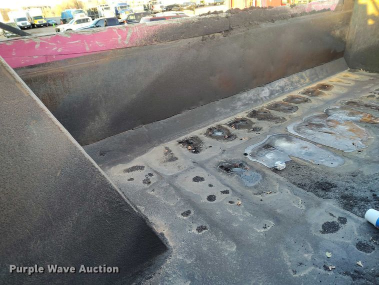 image for item IH9363 1998 International 4900 dump truck