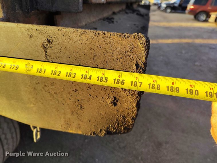 image for item IH9363 1998 International 4900 dump truck