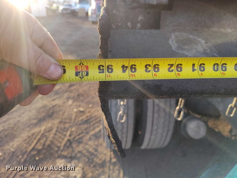 image for item IH9363 1998 International 4900 dump truck