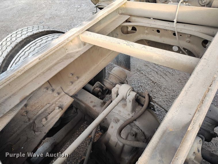 image for item IH9363 1998 International 4900 dump truck