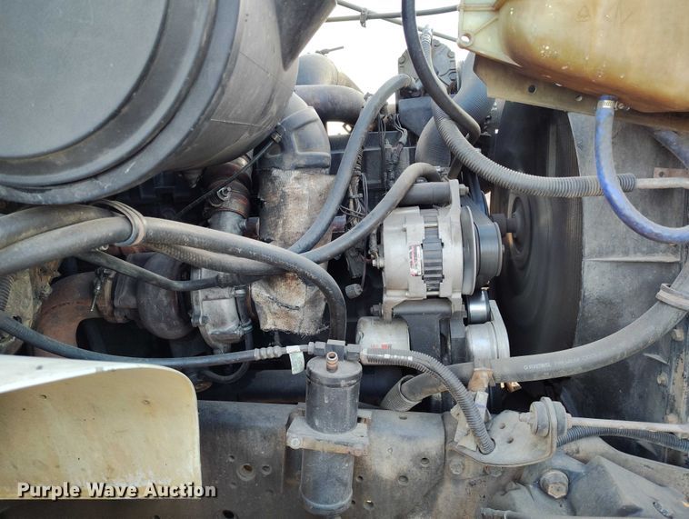 image for item IH9363 1998 International 4900 dump truck