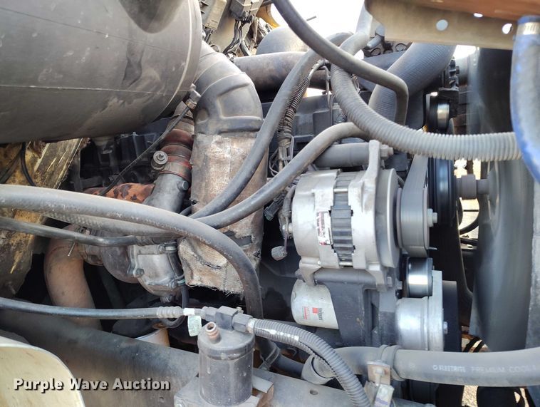 image for item IH9363 1998 International 4900 dump truck