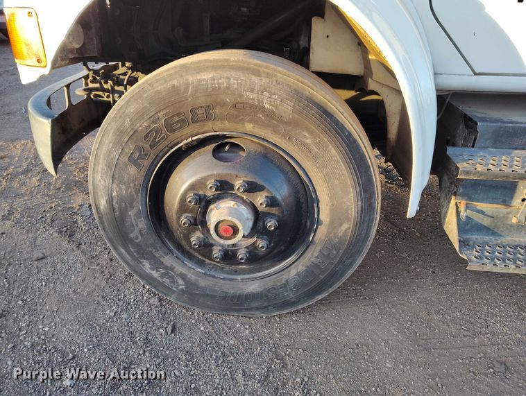 image for item IH9363 1998 International 4900 dump truck