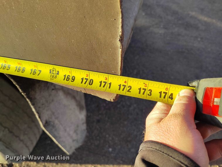 image for item IH9364 1999 International 4900 dump truck